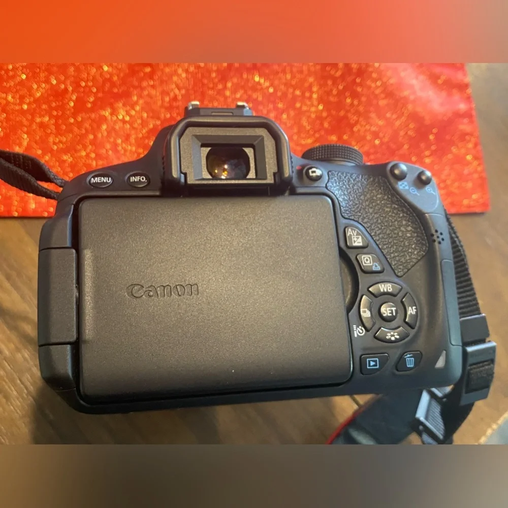 Canon EOS Rebel T5i